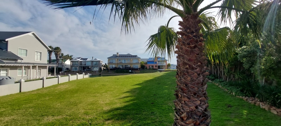  Bedroom Property for Sale in Marina Martinique Eastern Cape
